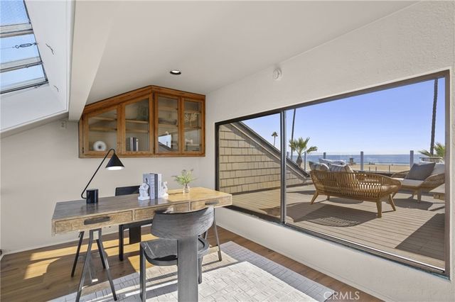 1510 W Oceanfront, Newport Beach, CA 92663