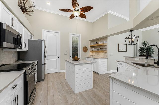 291 ROTONDA BOULEVARD E, Rotonda West, FL 33947