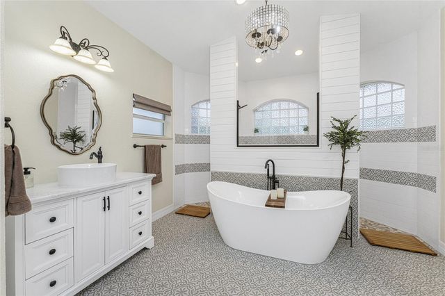 291 ROTONDA BOULEVARD E, Rotonda West, FL 33947