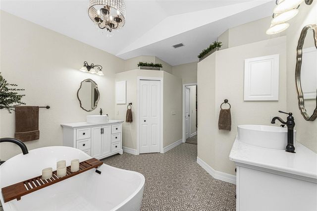 291 ROTONDA BOULEVARD E, Rotonda West, FL 33947