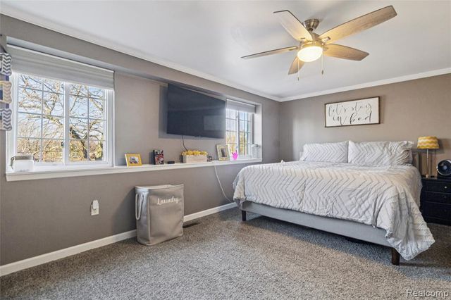 715 Cape Cod 1, South Lyon, MI 48178