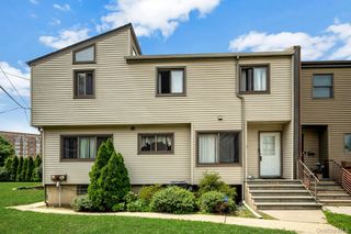309 Pelham Road, New Rochelle, NY 10805