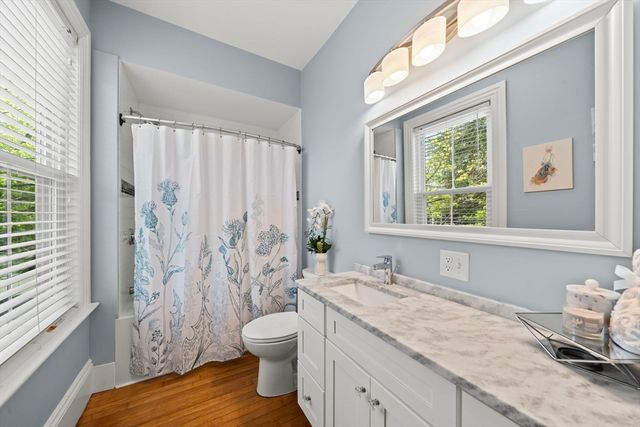 6 Linden St 2, Salem, MA 01970