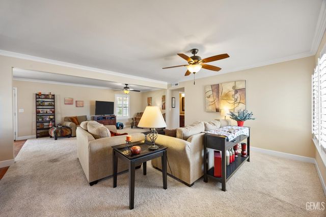 10413 Lonon Avenue, Bakersfield, CA 93312