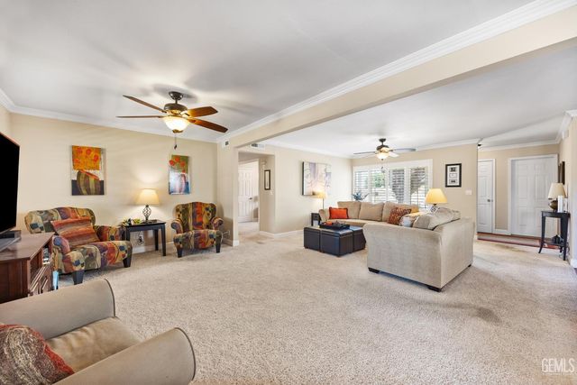 10413 Lonon Avenue, Bakersfield, CA 93312
