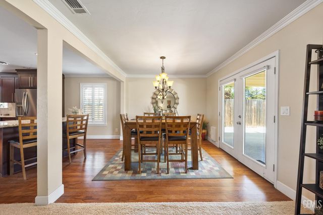 10413 Lonon Avenue, Bakersfield, CA 93312