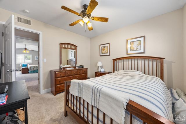 10413 Lonon Avenue, Bakersfield, CA 93312