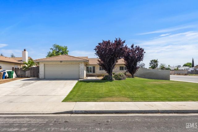 10413 Lonon Avenue, Bakersfield, CA 93312