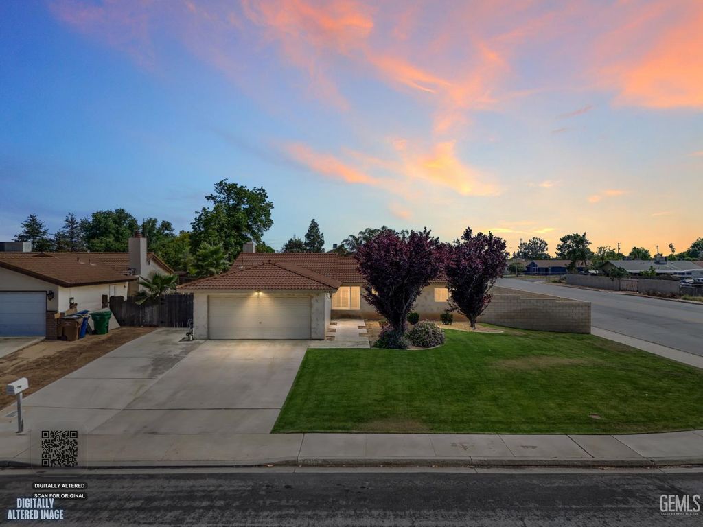 10413 Lonon Avenue, Bakersfield, CA 93312