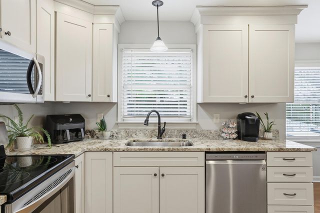 4500 Thornbridge Lane, Lexington, KY 40515