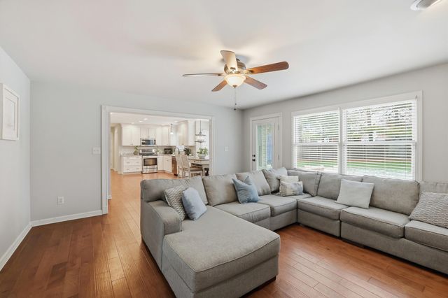 4500 Thornbridge Lane, Lexington, KY 40515