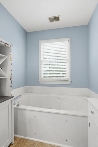 4500 Thornbridge Lane, Lexington, KY 40515