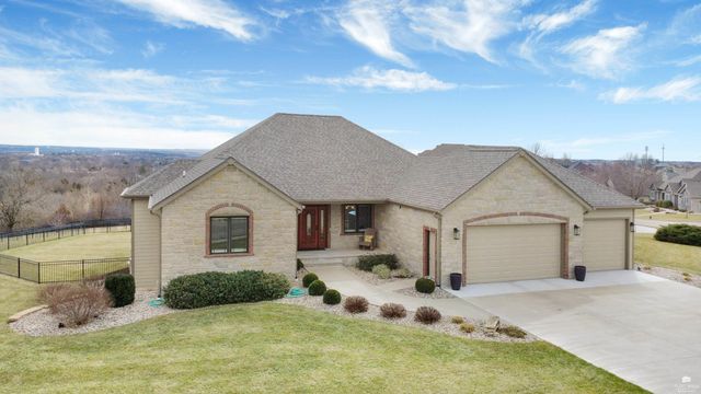 3724 Hawthorne Woods Circle, Manhattan, KS 66503