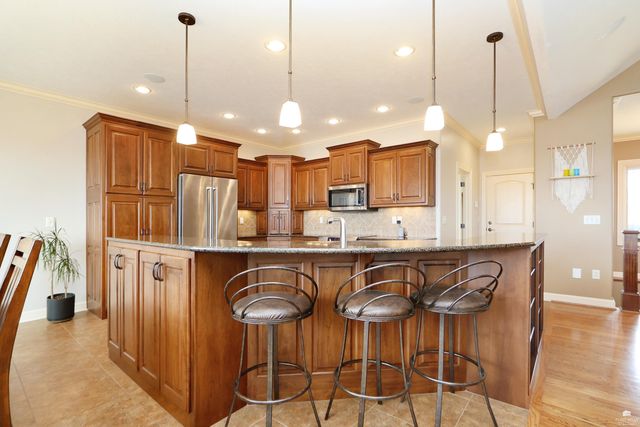 3724 Hawthorne Woods Circle, Manhattan, KS 66503