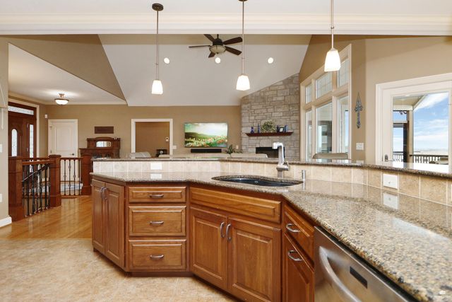 3724 Hawthorne Woods Circle, Manhattan, KS 66503