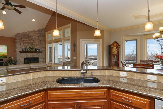 3724 Hawthorne Woods Circle, Manhattan, KS 66503