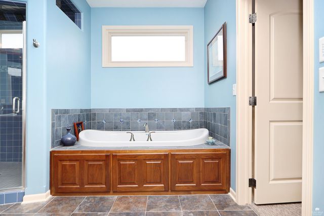 3724 Hawthorne Woods Circle, Manhattan, KS 66503