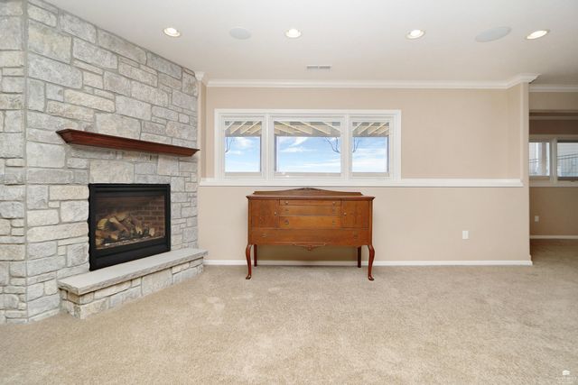 3724 Hawthorne Woods Circle, Manhattan, KS 66503