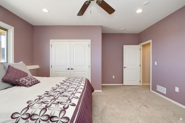 3724 Hawthorne Woods Circle, Manhattan, KS 66503