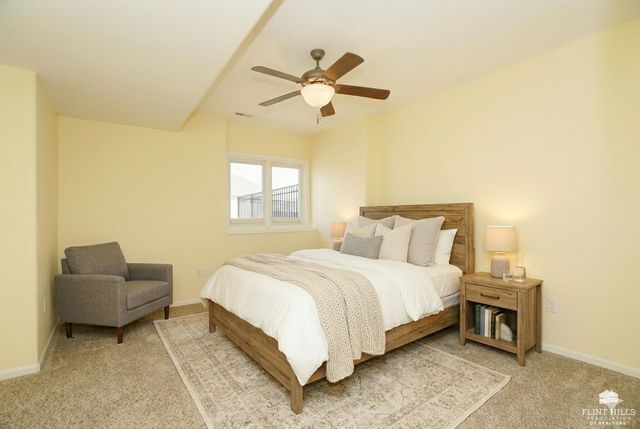 3724 Hawthorne Woods Circle, Manhattan, KS 66503