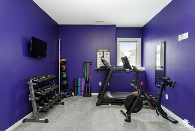 3724 Hawthorne Woods Circle, Manhattan, KS 66503