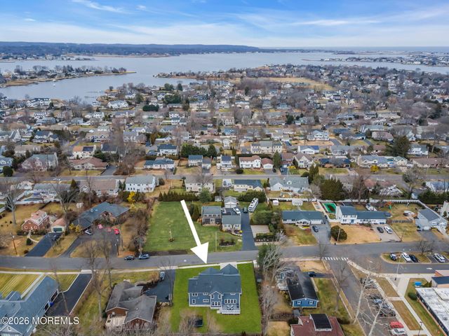 66 Shrewsbury Avenue, Oceanport, NJ 07757