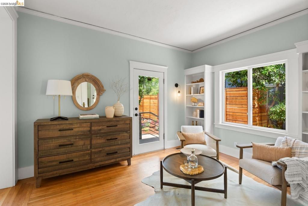 Image 18 of property listing at 1021 Colusa Ave, Berkeley, CA 94707