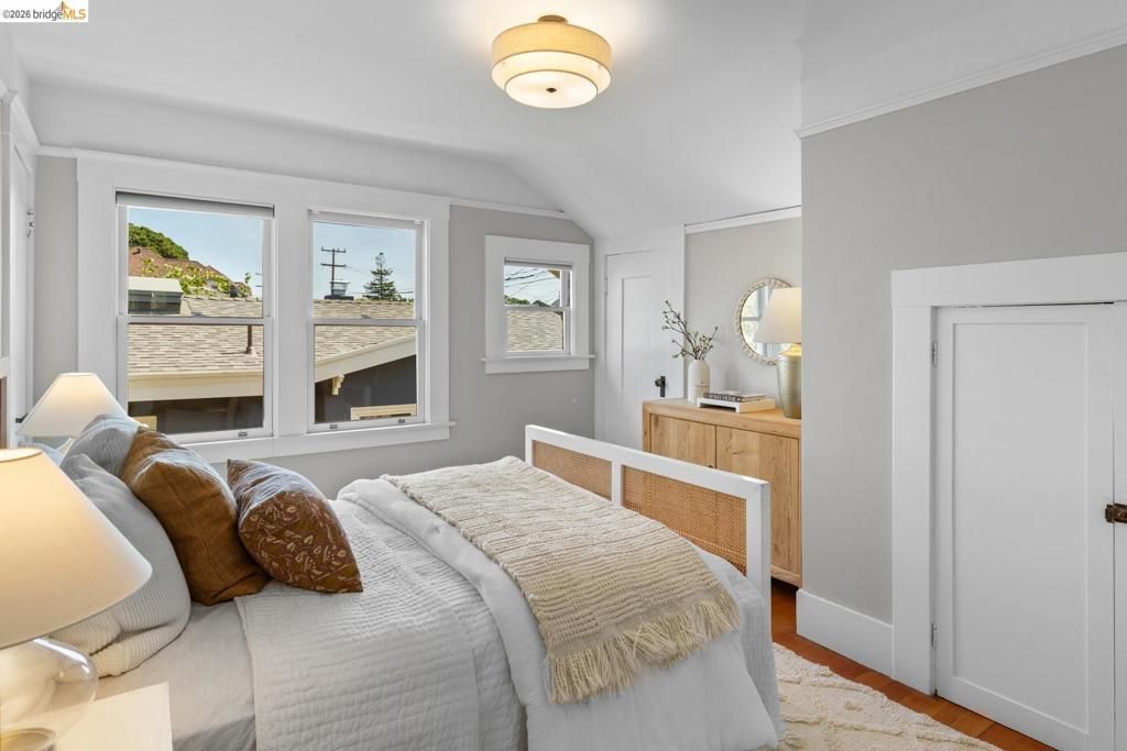 Image 29 of property listing at 1021 Colusa Ave, Berkeley, CA 94707