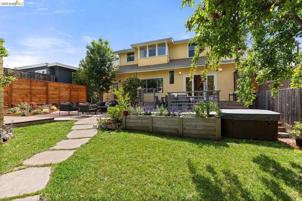 Image 41 of property listing at 1021 Colusa Ave, Berkeley, CA 94707