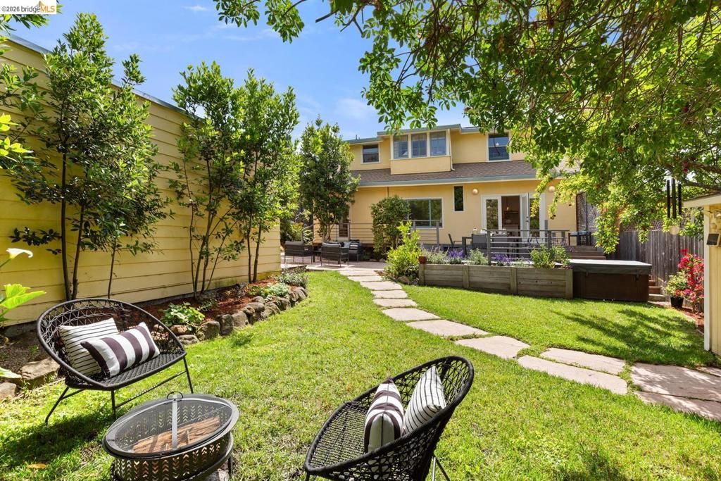 Image 42 of property listing at 1021 Colusa Ave, Berkeley, CA 94707