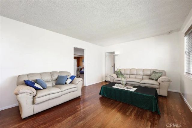 9802 Rives Avenue, Downey, CA 90240