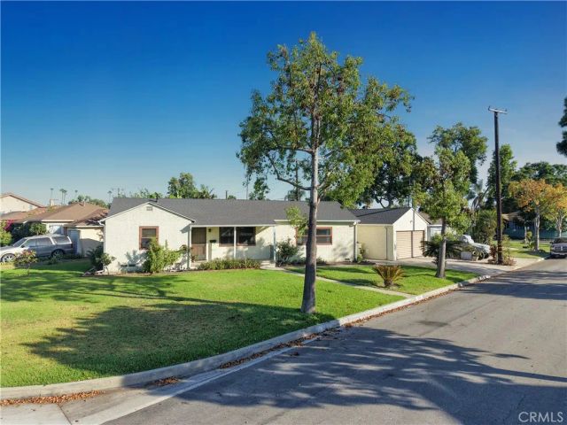 9802 Rives Avenue, Downey, CA 90240