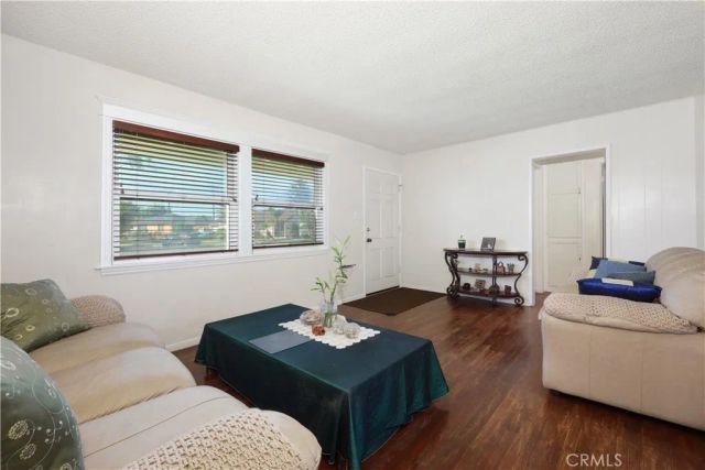 9802 Rives Avenue, Downey, CA 90240