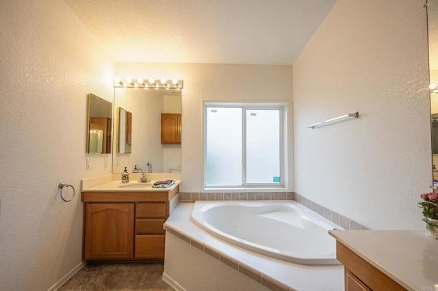 4650 Dulin 110, Fallbrook, CA 92028