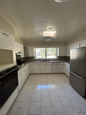 813 Captain Shreve Drive, Shreveport, LA 71105