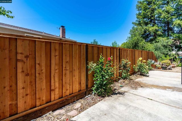 1829 Yolanda Cir, Clayton, CA 94517