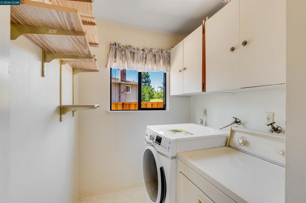 Image 18 of property listing at 1829 Yolanda Cir, Clayton, CA 94517