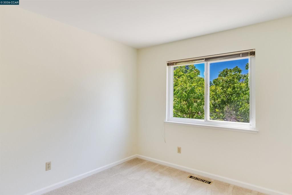 Image 27 of property listing at 1829 Yolanda Cir, Clayton, CA 94517