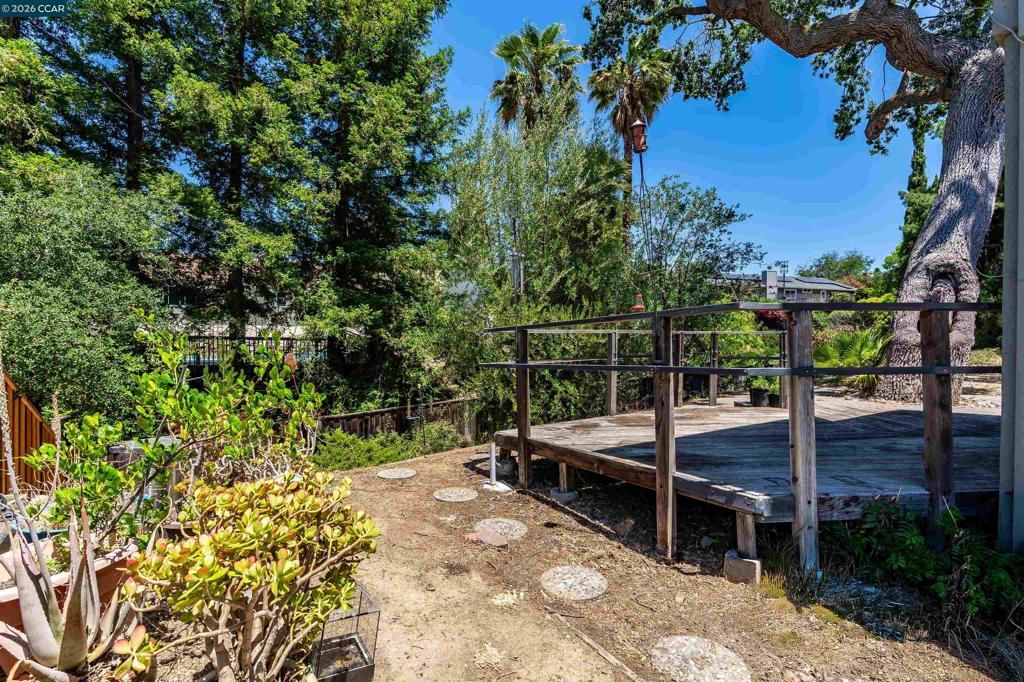 Image 37 of property listing at 1829 Yolanda Cir, Clayton, CA 94517