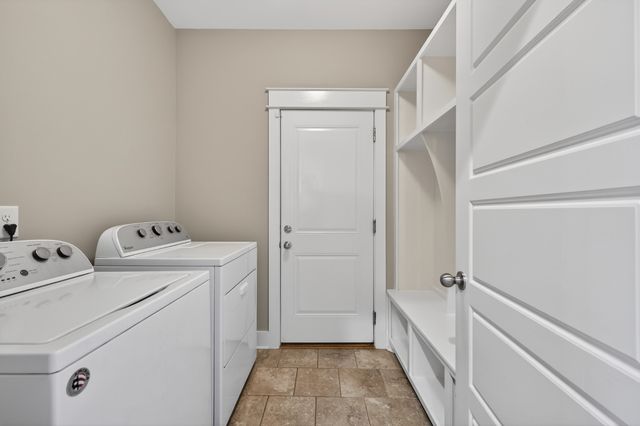 2713 Hargate Dr, Nolensville, TN 37135