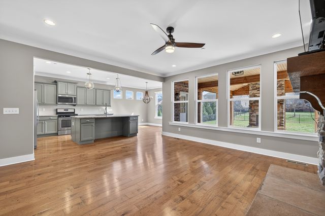 2713 Hargate Dr, Nolensville, TN 37135