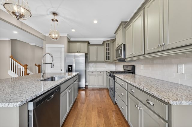 2713 Hargate Dr, Nolensville, TN 37135