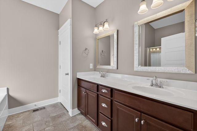 2713 Hargate Dr, Nolensville, TN 37135