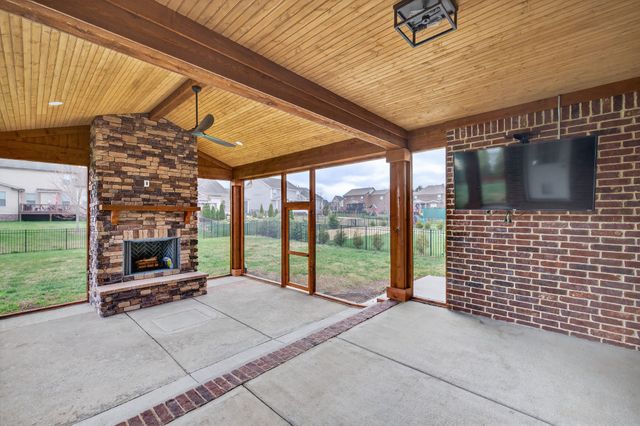 2713 Hargate Dr, Nolensville, TN 37135