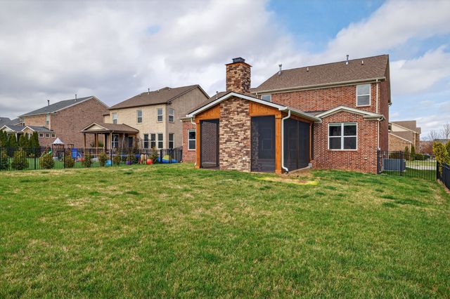 2713 Hargate Dr, Nolensville, TN 37135