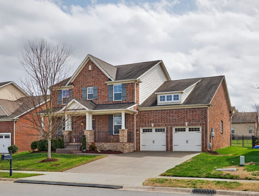 2713 Hargate Dr, Nolensville, TN 37135