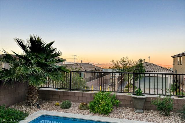 5402 Zacatin Court, Las Vegas, NV 89166