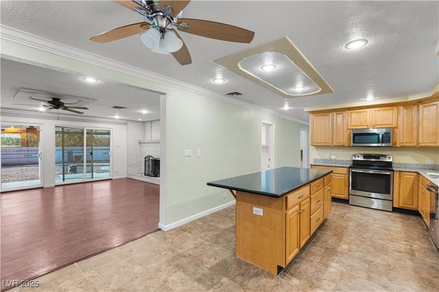 1885 Valley Drive, Las Vegas, NV 89108