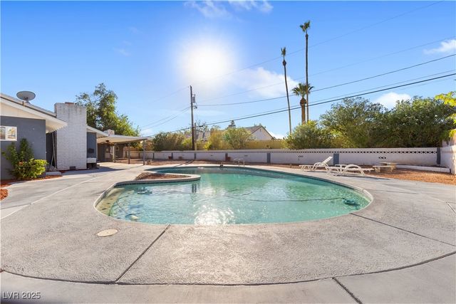 1885 Valley Drive, Las Vegas, NV 89108