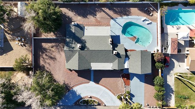 1885 Valley Drive, Las Vegas, NV 89108